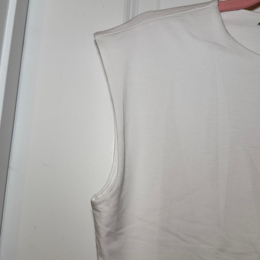 Abercrombie & Fitch White Sleeveless Top - Picture 3 of 5